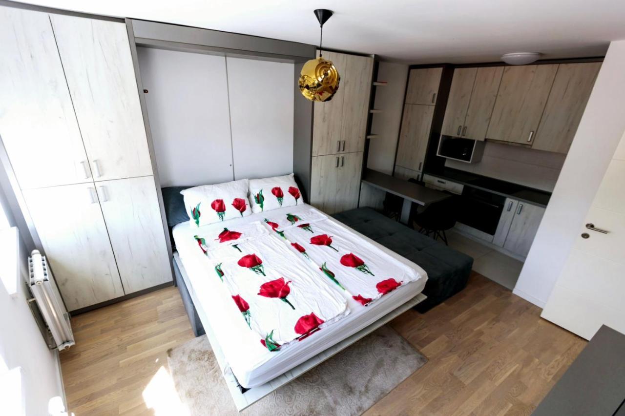 טוזלה Apartman Skver מראה חיצוני תמונה