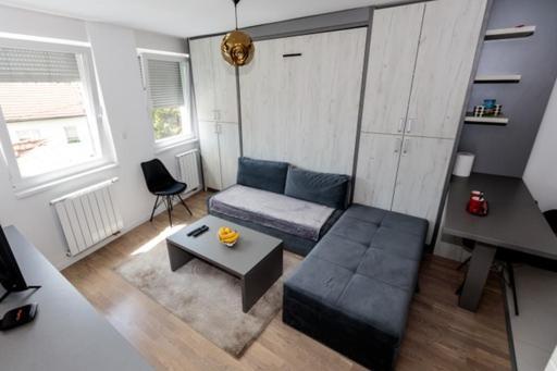 טוזלה Apartman Skver מראה חיצוני תמונה