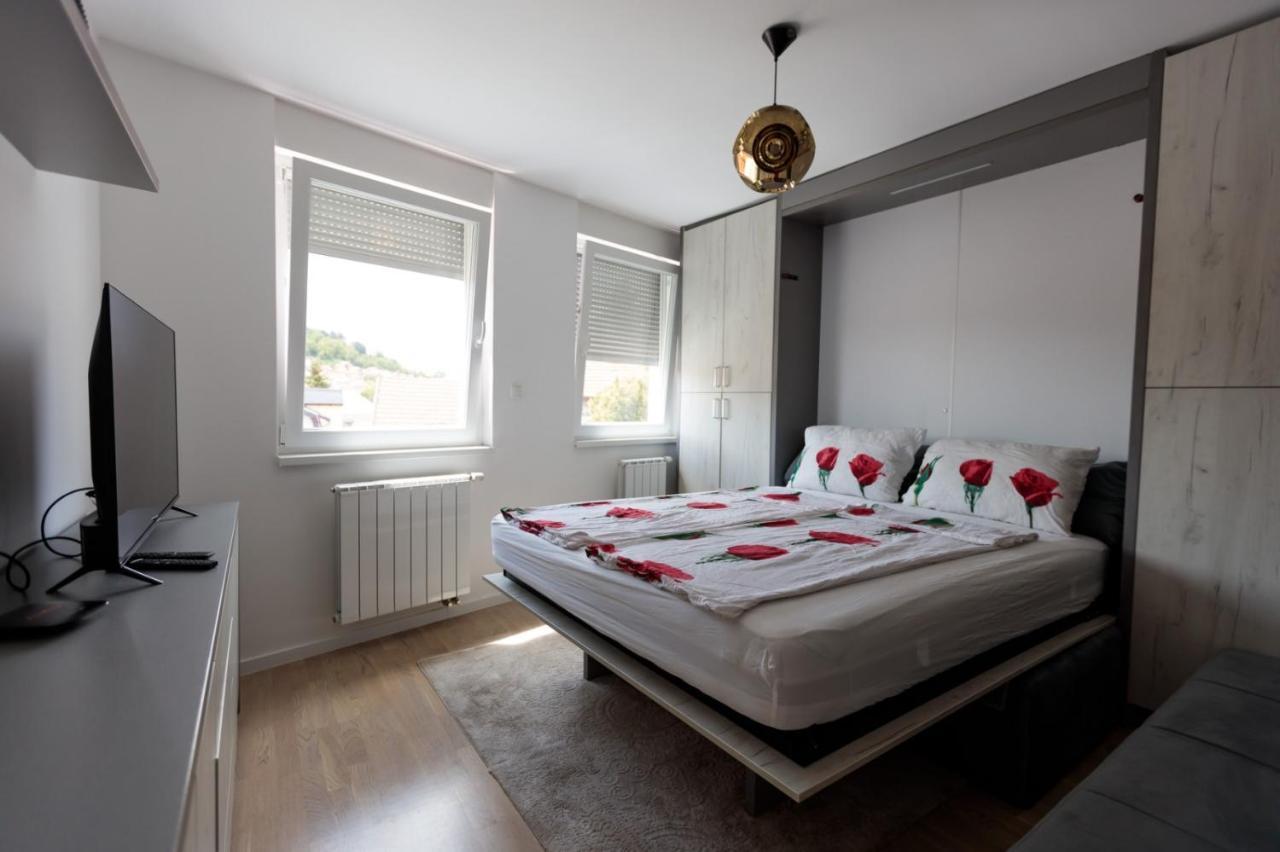טוזלה Apartman Skver מראה חיצוני תמונה