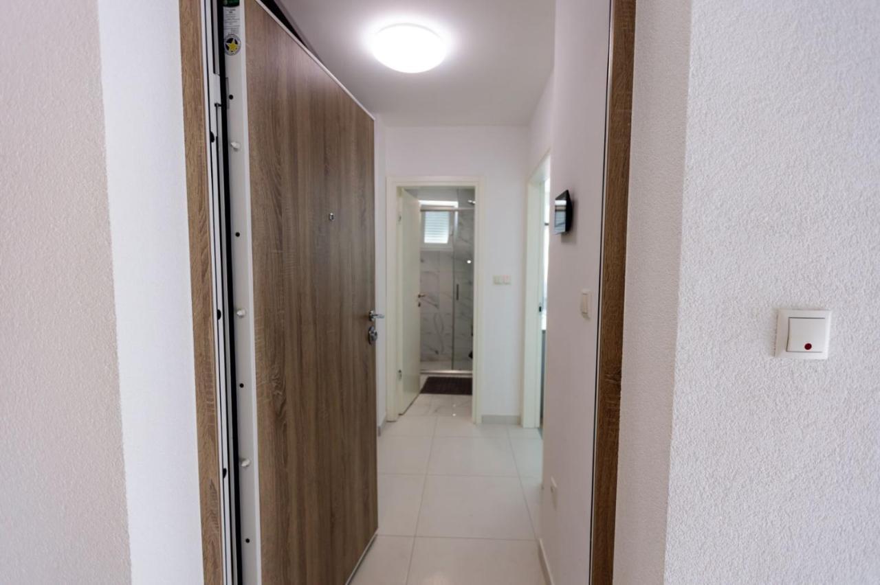 טוזלה Apartman Skver מראה חיצוני תמונה